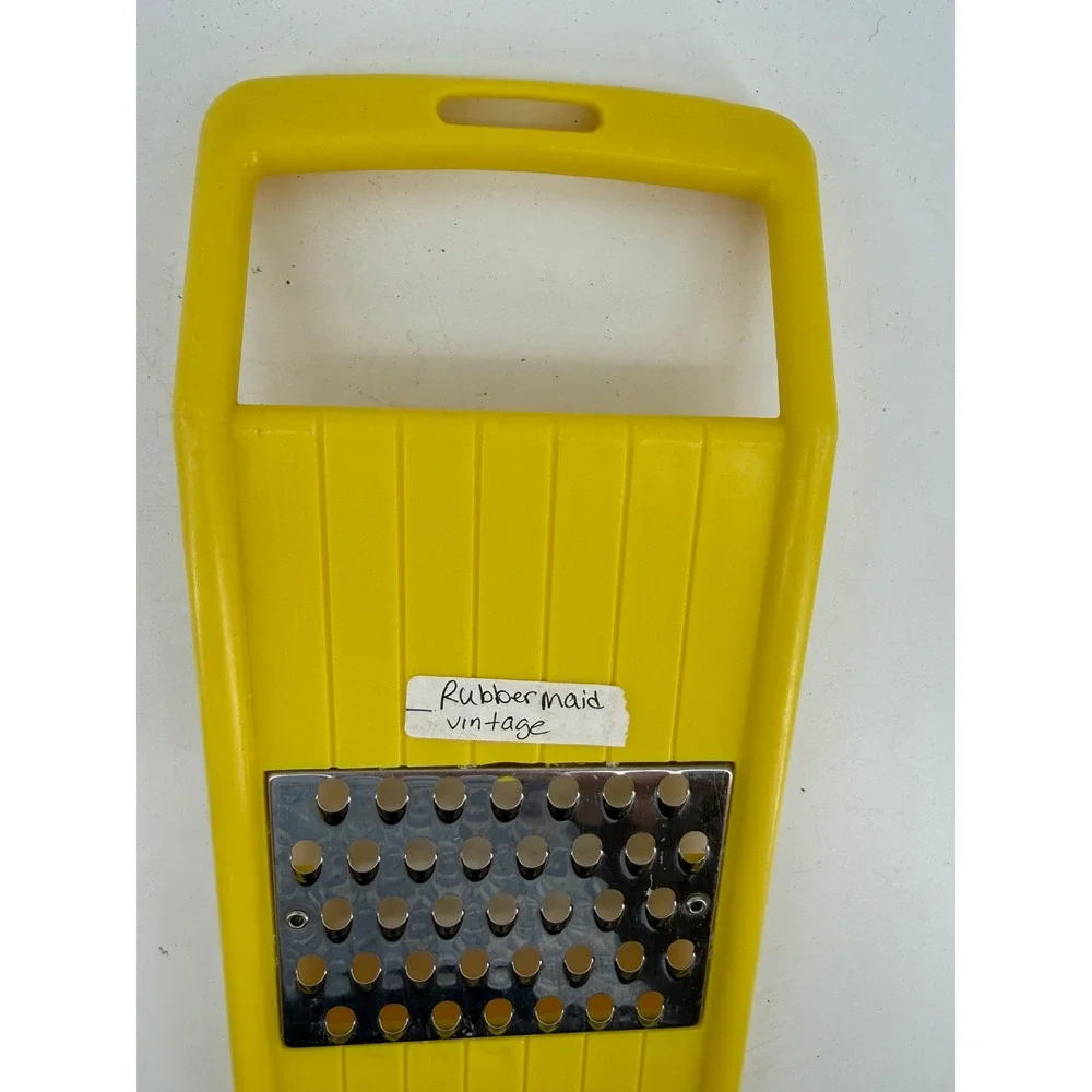 Rubbermaid Vintage Cheese Grater Shredder Yellow 3085 Retro‎ Kitchen Tool